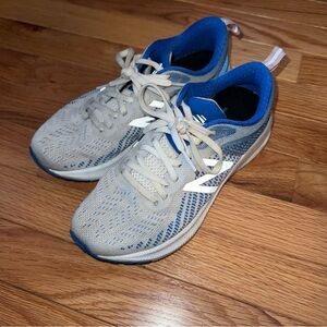 New Balance Running Sneakers | 870s | Blue & White